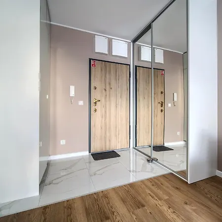 Inzynierska 39 Deluxe Studio شقة